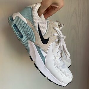 Nike Air Max Excee Women's White & Light Blue